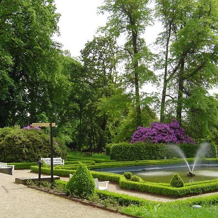 Hotel Schloss Schweinsburg Neukirchen-Pleiße Buitenkant foto